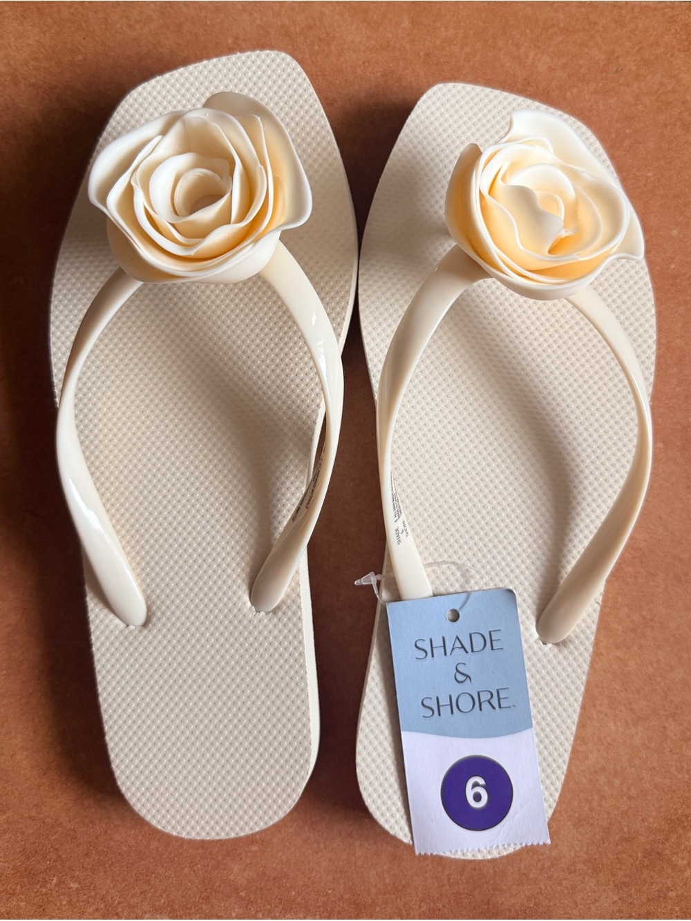 Shade & Shore Women's Cream Floral Jelly Flip Flops - Size 6